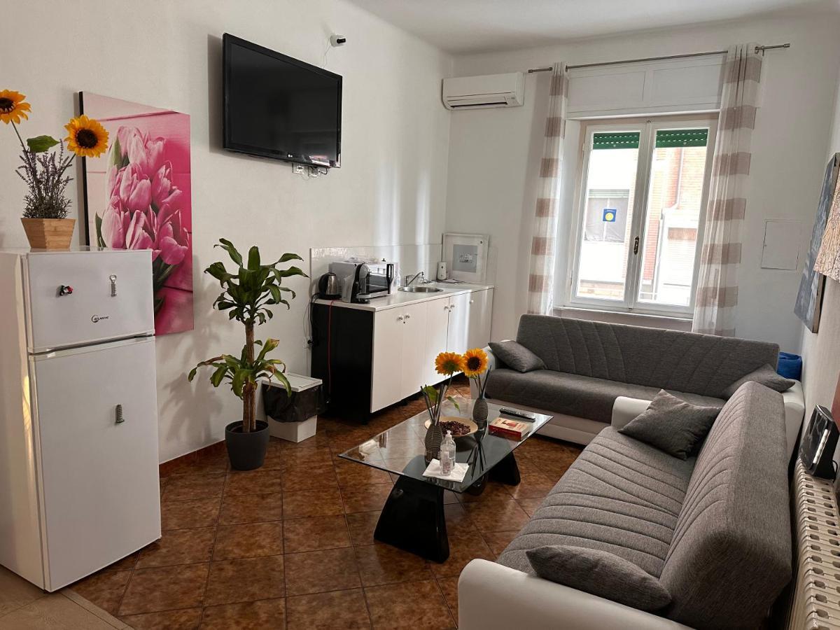 Crown Guest House Pisa Exterior photo