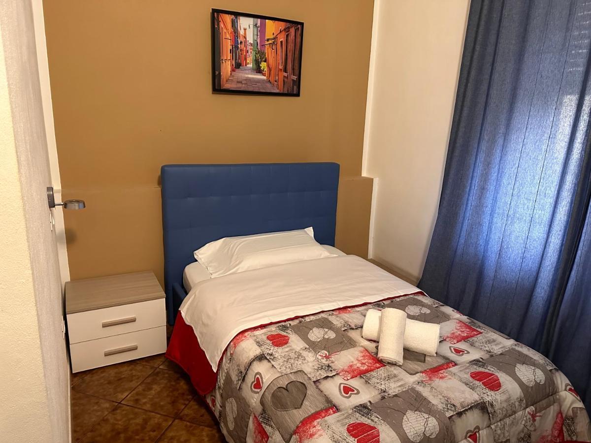 Crown Guest House Pisa Exterior photo