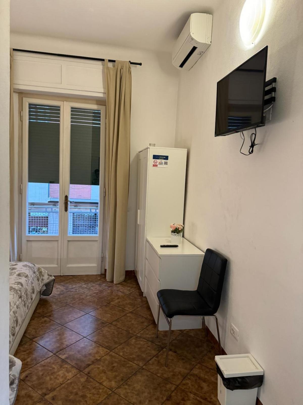 Crown Guest House Pisa Exterior photo