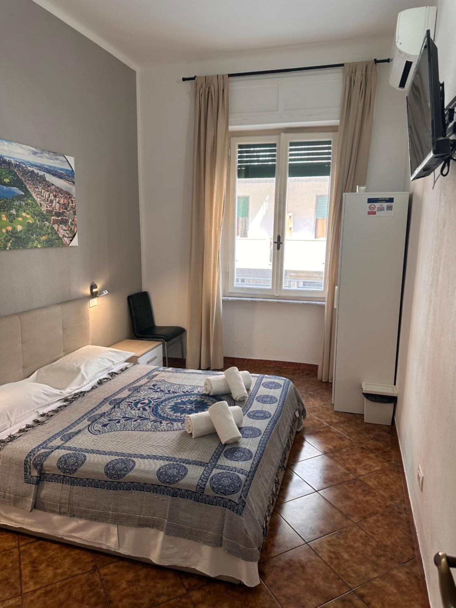 Crown Guest House Pisa Exterior photo